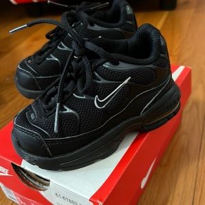LITTLE AIR MAX PLUS